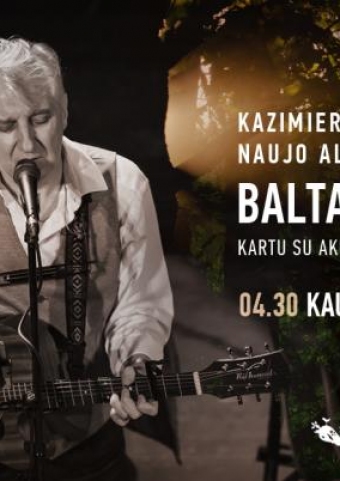 Kazimieras Jakutis su akustine grupe Kaune